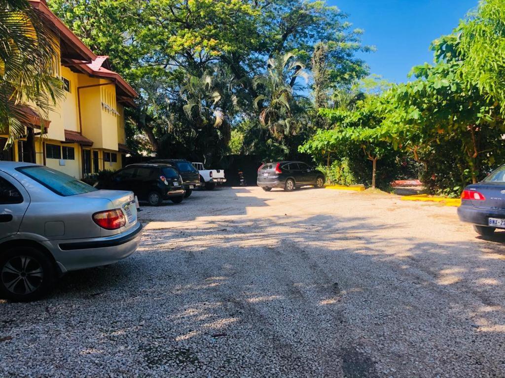 Hotel Isolina Beach Potrero  Exterior photo