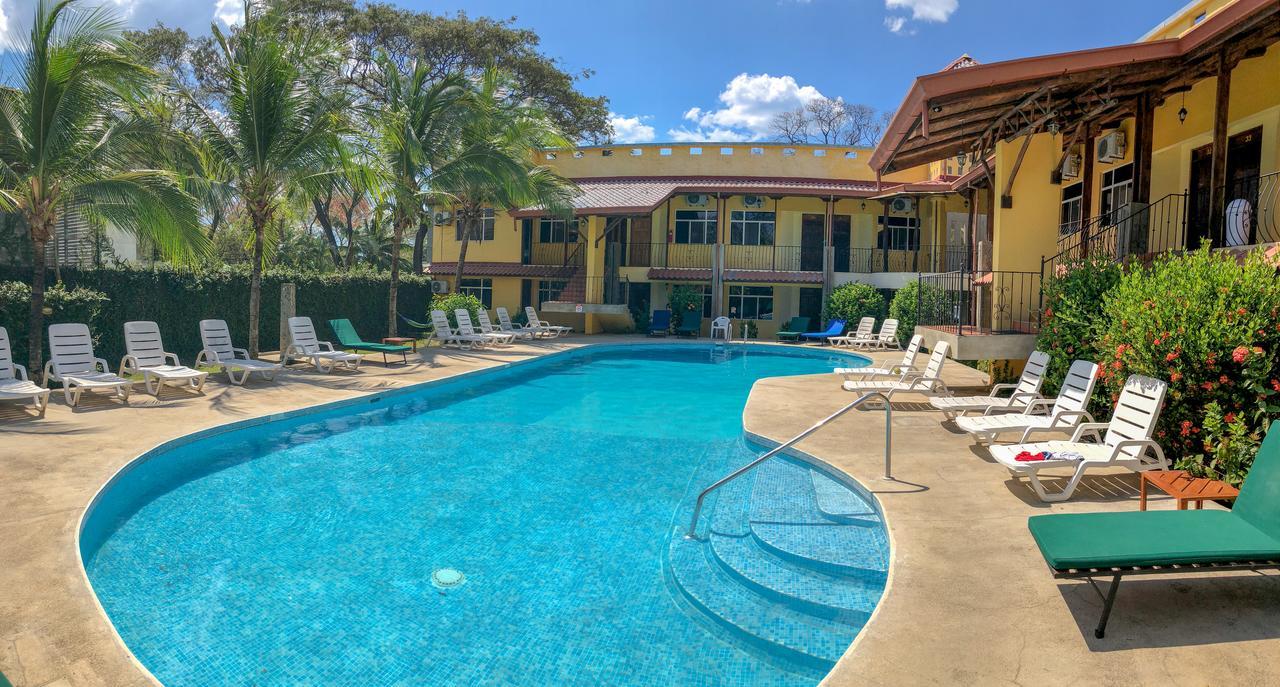 Hotel Isolina Beach Potrero  Exterior photo