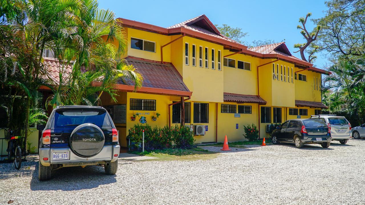 Hotel Isolina Beach Potrero  Exterior photo