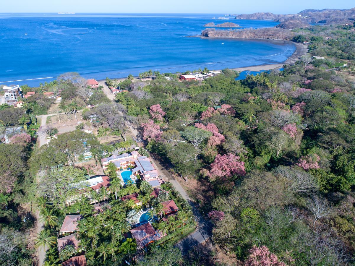 Hotel Isolina Beach Potrero  Exterior photo